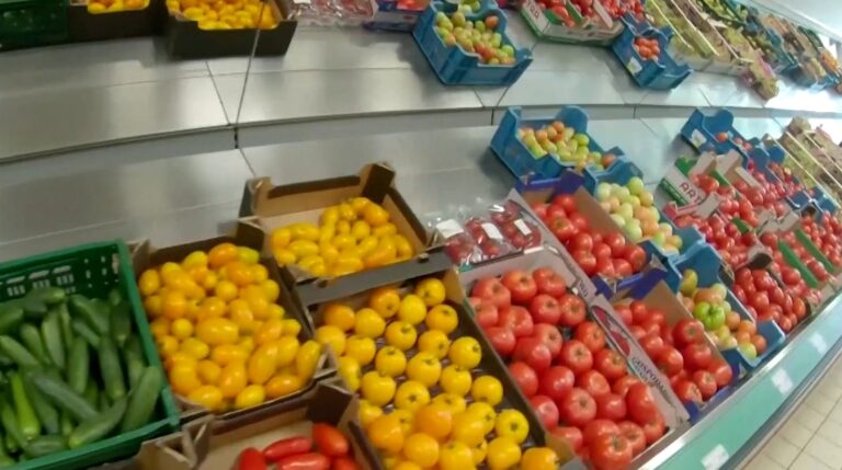 ΙΕΛΚΑ: Μειωμένες τιμές στα σούπερ μάρκετ καταγράφει έρευνα – Βαθιά το χέρι στην τσέπη βάζουν οι καταναλωτές
