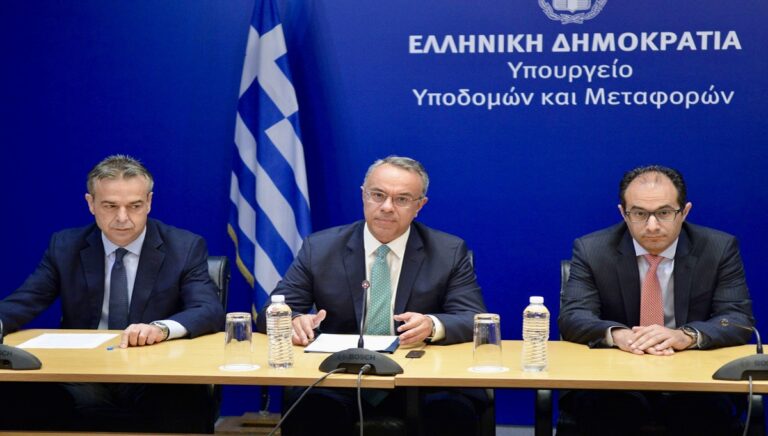 Υπογραφή συμβάσεων για αποκατάσταση ζημιών σε 33 σχολικές μονάδες σε Θεσσαλία και Στ. Ελλάδα