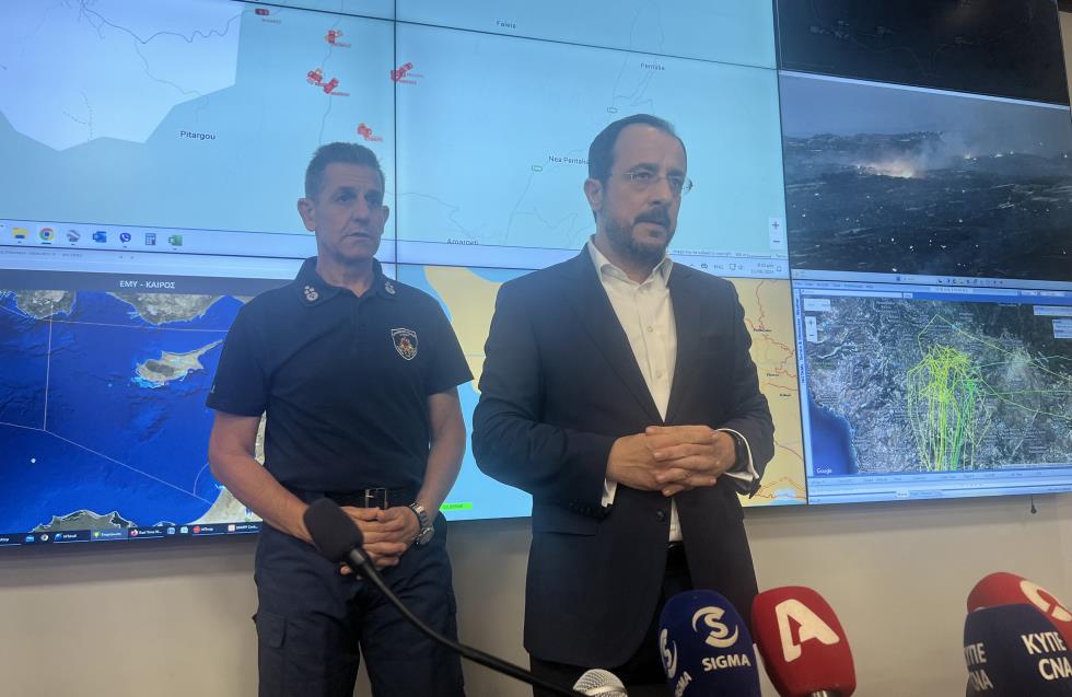Ν. Χριστοδουλίδης: Από παράνομο σκυβαλότοπο μάλλον η ανεξέλεγκτη πυρκαγιά