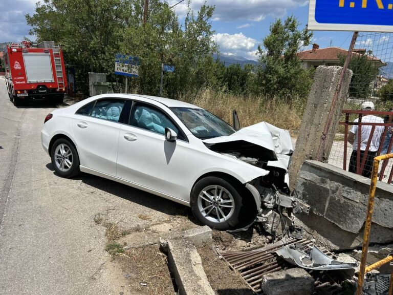 Καστοριά: Τροχαίο ατύχημα με δύο τραυματίες στο Δισπηλιό –  Μεταφέρθηκαν στο Γ.Ν. Νοσοκομείο Καστοριάς
