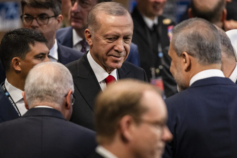 Τουρκία: Ο απόηχος της συνάντησης Μητσοτάκη – Ερντογάν και ο απολογισμός της Συνόδου Κορυφής
