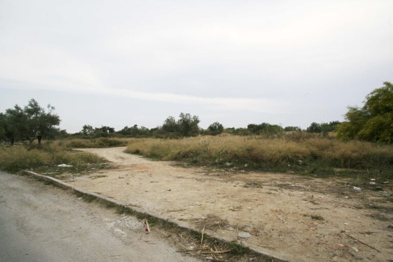Ακαθάριστα οικόπεδα: Ολοκληρώνεται σήμερα η προθεσμία υποβολής δηλώσεων – Τα πρόστιμα που έρχονται