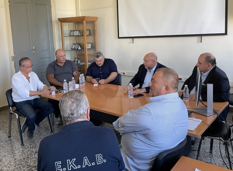 Σύσκεψη για το ΕΚΑΒ στην Αντιπεριφέρεια Χανίων