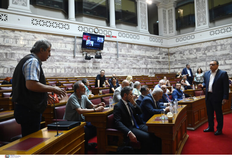 Ανδρέας Παναγιωτόπουλος για απομάκρυνση Π. Πολάκη: Το Κοινοβούλιο είναι ο ναός της Δημοκρατίας αλλά πολλοί υπερβαίνουν κανόνες