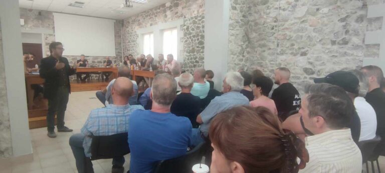Πρέσπα: Αρνητική εισήγηση Δημοτικού Συμβουλίου σε  αιολικά και φωτοβολταϊκά