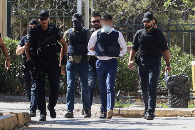 Ψυχικό: Στον ανακριτή ο 44χρονος που κατηγορείται για τη δολοφονία του τοπογράφου