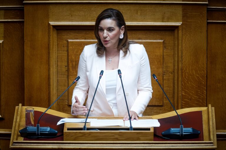 Ψηφίστηκε το νομοσχέδιο για τον τουρισμό – Ποιοι είναι οι στόχοι του