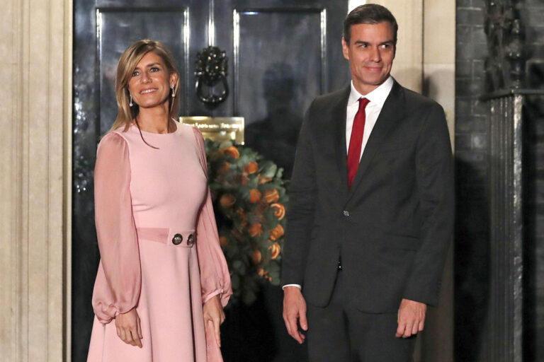 Ισπανία: Ο Σάντσεθ επικαλέστηκε το δικαίωμα στην σιωπή κατά την κατάθεσή του