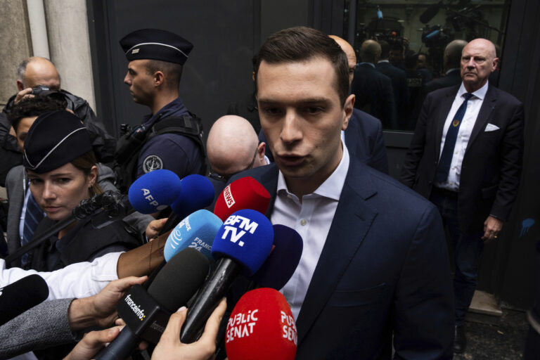 Τηλεμαχία χωρίς… τηλεμαχία στη Γαλλία – Οι υποψήφιοι θα ερωτηθούν κατά μόνας από δημοσιογράφους