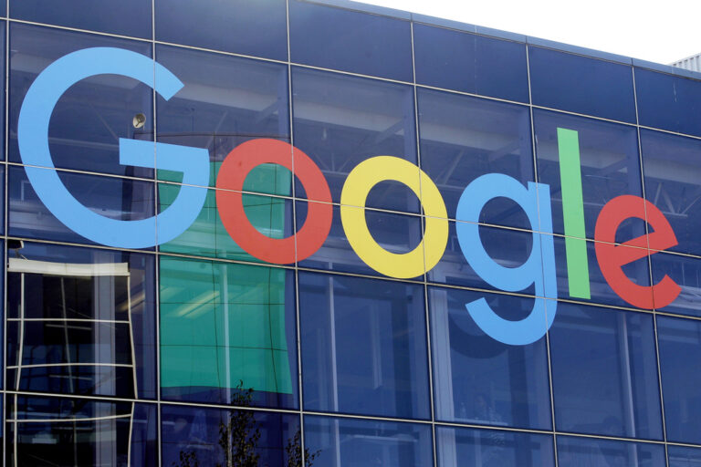 Η Μόσχα ζητά από την Google την επαναφορά 200 φιλορωσικών καναλιών στο YouTube