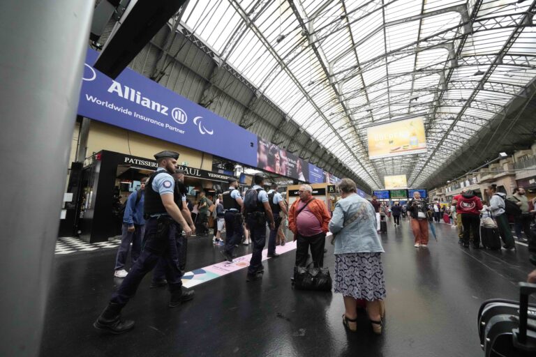 Δολιοφθορά στο σιδηροδρομικό δίκτυο: Η Γαλλία κλίνει προς την πιθανότητα ακροαριστεροί εξτρεμιστές να βρίσκονται πίσω από το σαμποτάζ