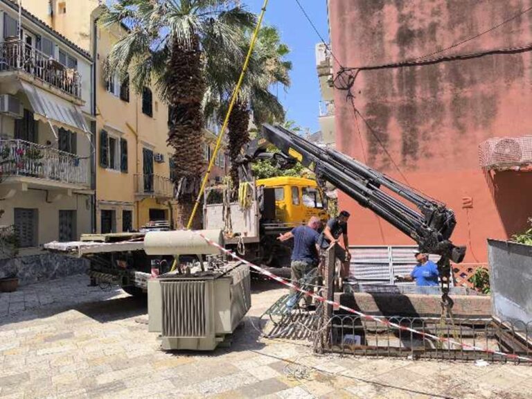 Κάηκε και δεύτερος μετασχηματιστής στην πόλη της Κέρκυρας – Το απόγευμα αναμένεται η επαναφορά της ηλεκτροδότησης