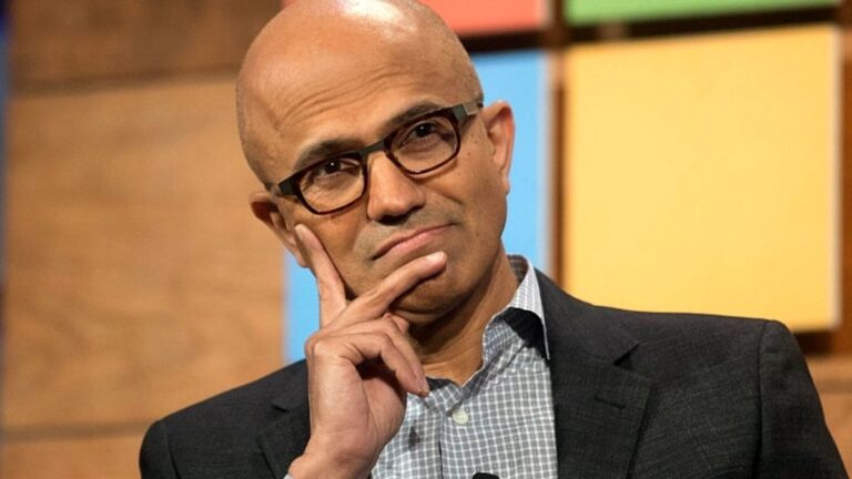 Η πρώτη δήλωση του CEO της Microsoft: Παρέχουμε στους πελάτες τεχνική καθοδήγηση  για να επαναφέρουν τα συστήματά τους