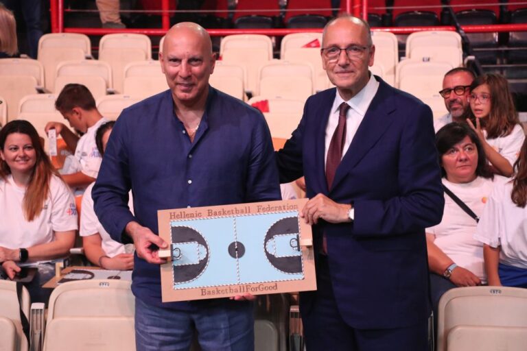 Νίκος Γκάλης: «Το μπάσκετ έχει μπει στο πετσί του Έλληνα»