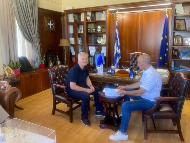 Τεχνητός χλοοτάπητας στο γήπεδο Ισθμίων Κορινθίας