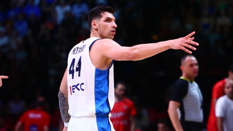 Μήτογλου στο Ertsports: «Φυσικά και θα πλήρωνα εισιτήριο για να έβλεπα Γιάννη εναντίον Ντόντσιτς»