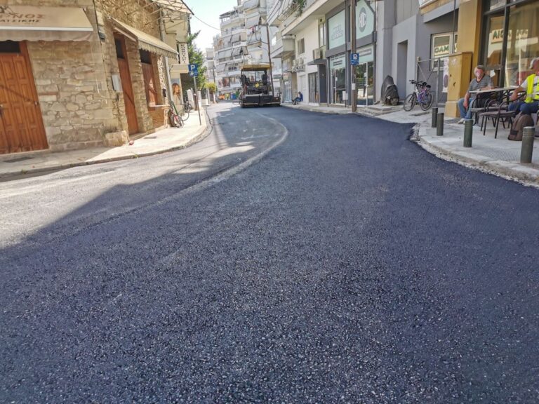 Θεσσαλονίκη: Εργασίες ασφαλτόστρωσης στον Δ. Αμπελοκήπων – Μενεμένης
