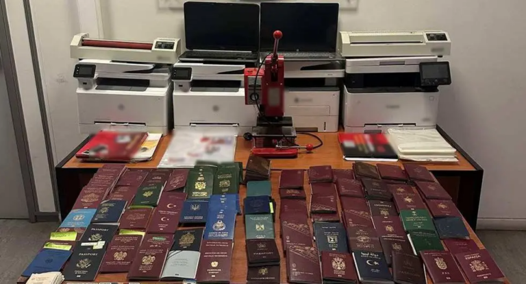 Εξαρθρώθηκε κύκλωμα διακίνησης αλλοδαπών μέσω του «Ελ. Βενιζέλος» – Πέντε συλλήψεις