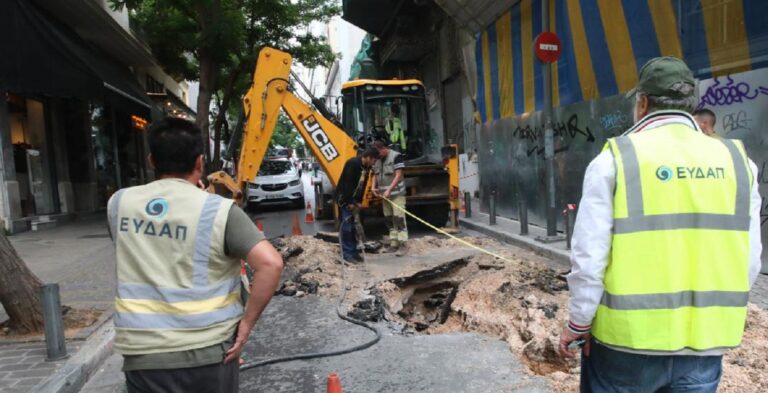 ΕΥΔΑΠ: Ξεκίνησε μεγάλο έργο εκσυγχρονισμού του αποχετευτικού δικτύου σε τρεις Δήμους