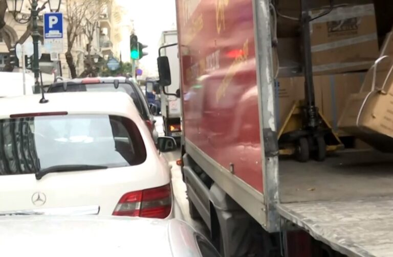 Εγκρίθηκε από το δημοτικό συμβούλιο Θεσσαλονίκης το νέο ωράριο φορτοεκφόρτωσης
