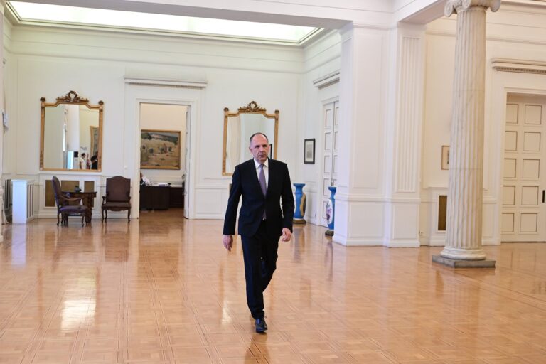 Γ. Γεραπετρίτης: Βόρεια Μακεδονία, Ελληνοτουρκικά και Κυπριακό, τα βασικά θέματα στην ατζέντα της ενημέρωσης των πολιτικών αρχηγών