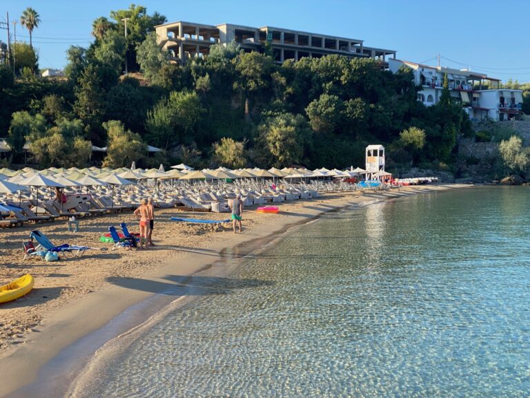 Μεσσηνία: Έκρηξη τα ξημερώματα σε Beach Bar στην παραλία Καλογριά στη Στούπα