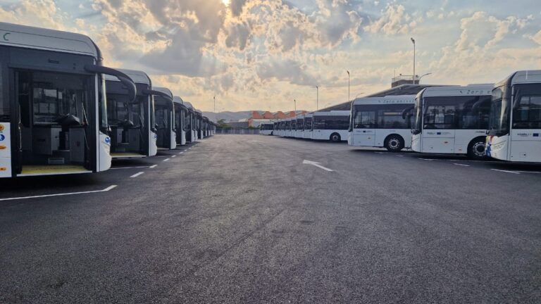 Θεσσαλονίκη: Εγκαινιάστηκε ο Σταθμός Φόρτισης Ηλεκτρικών Λεωφορείων του ΟΑΣΘ