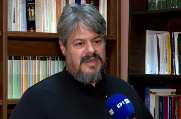 Χάλκη Λάρισας: Οι ποιητικές συλλογές ενός ιερέα