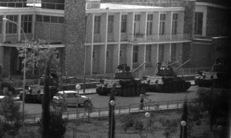 Κύπρος: Μισός αιώνας από το στρατιωτικό πραξικόπημα – Οι πληγές παραμένουν ανοιχτές