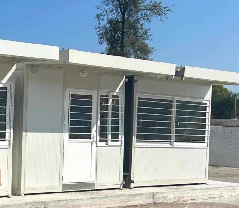 Δύο προκατασκευασμένοι οικίσκοι για το Ειδικό Επαγγελματικό Γυμνάσιο – Λύκειο Λουτρακίου