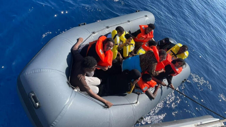 Save the Children: Ο αριθμός των παιδιών που μετανάστευσαν στην Ελλάδα τετραπλασιάστηκε μέσα σε ένα χρόνο