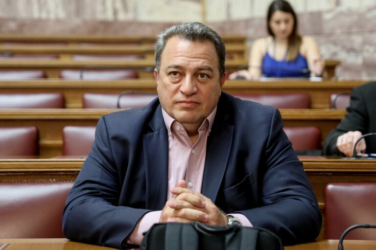 Ε. Στυλιανίδης στο Πρώτο: Αυτό που βλέπουμε στον ΣΥΡΙΖΑ και στο ΠΑΣΟΚ είναι μάλλον κρίση ταυτότητας και όχι ηγεσίας-Αντίθετα, η ΝΔ παραμένει να είναι η πρώτη δύναμη (audio)