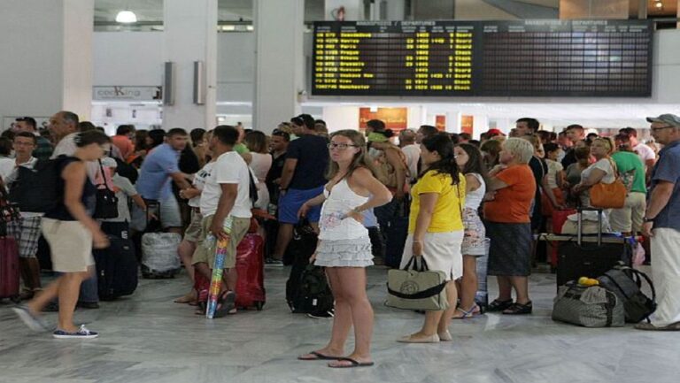 Τράπεζα της Ελλάδος: Άλμα 12,2% στα τουριστικά έσοδα το α’ εξάμηνο του 2024 – Πάνω από 11,6 εκατομμύρια οι αφίξεις