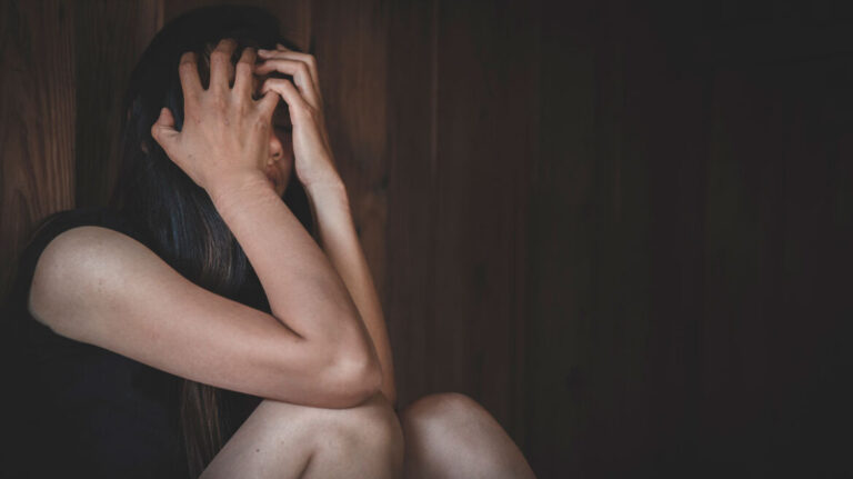 Σύλληψη 52χρονου καθηγητή κατηγορούμενου για ασελγείς πράξεις σε βάρος 14χρονης – Το κινητό του «στο μικροσκόπιο» των Αρχών