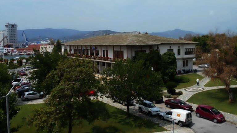 Κλιματιζόμενες αίθουσες από το δήμο Βόλου για τους πολίτες
