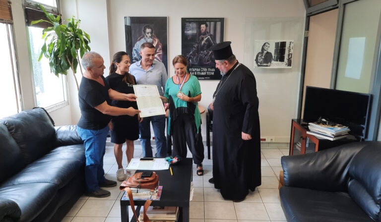 Βραβείο στη “Φωνή της Ελλάδας” από τον Μητροπολίτη Ζάμπιας και Μοζαμβίκης κ. Ιωάννη