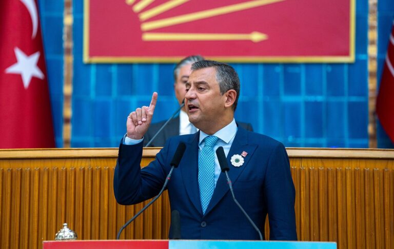 Σχεδόν σύσσωμη στα κατεχόμενα η τουρκική πολιτική ηγεσία για τα 50 χρόνια της Εισβολής