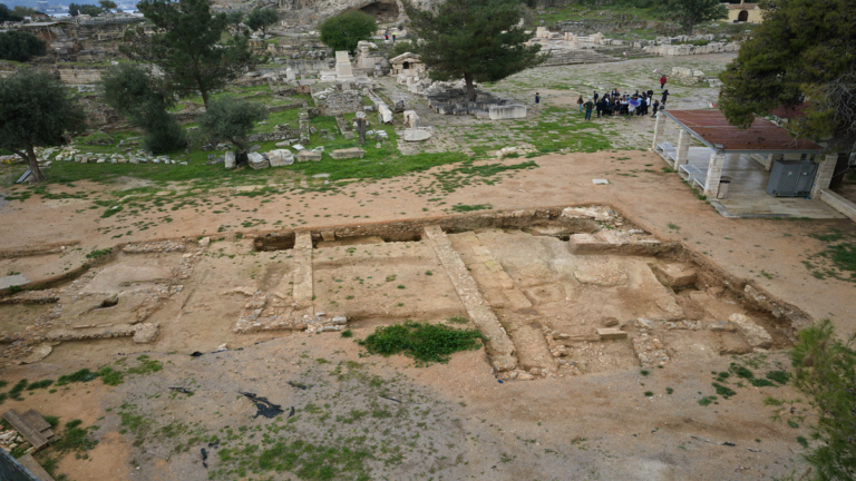 ΥΠΠΟ: Αναδιαμόρφωση της εισόδου του αρχαιολογικού χώρου της Ελευσίνας και ανάδειξη του πέρατος της Ιεράς Οδού