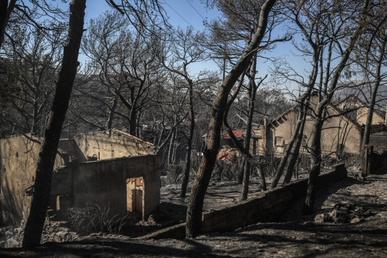 Πολύ υψηλός κίνδυνος πυρκαγιάς για τρεις Περιφέρειες την Κυριακή 18 Αυγούστου