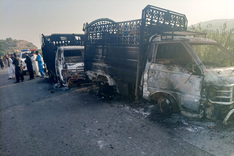 Πακιστάν: Περισσότεροι από 60 νεκροί σε επιθέσεις ένοπλων αυτονομιστών στο Μπαλουχιστάν