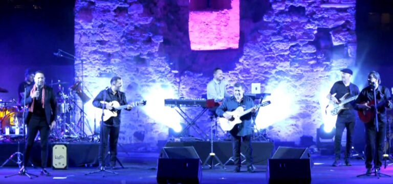 Ξεσήκωσαν το κοινό οι Gipsy Kings στο λόφο της Σάνης στη Χαλκιδική- Ο Tonino Baliardo αποκλειστικά στην ΕΡΤ3