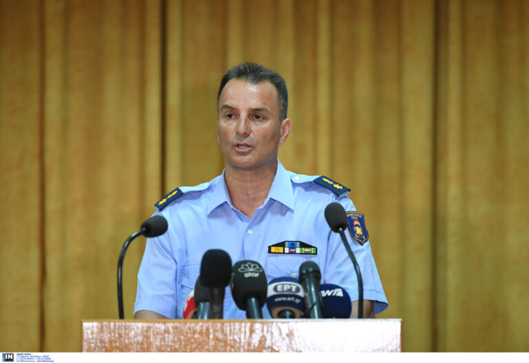 Β. Βαθρακογιάννης: Στο Πεντελικό όρος η φωτιά από τον Βαρνάβα – Πάνω από 500 πυροσβέστες στη μάχη