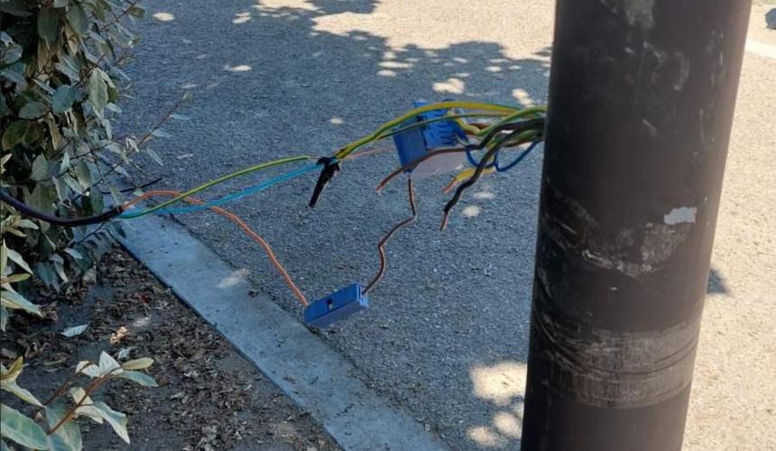 Βανδαλισμοί σε φωτιστικά σώματα στην Πλατεία Μικρασιατών της Παλιάς Πόλης του Ρεθύμνου