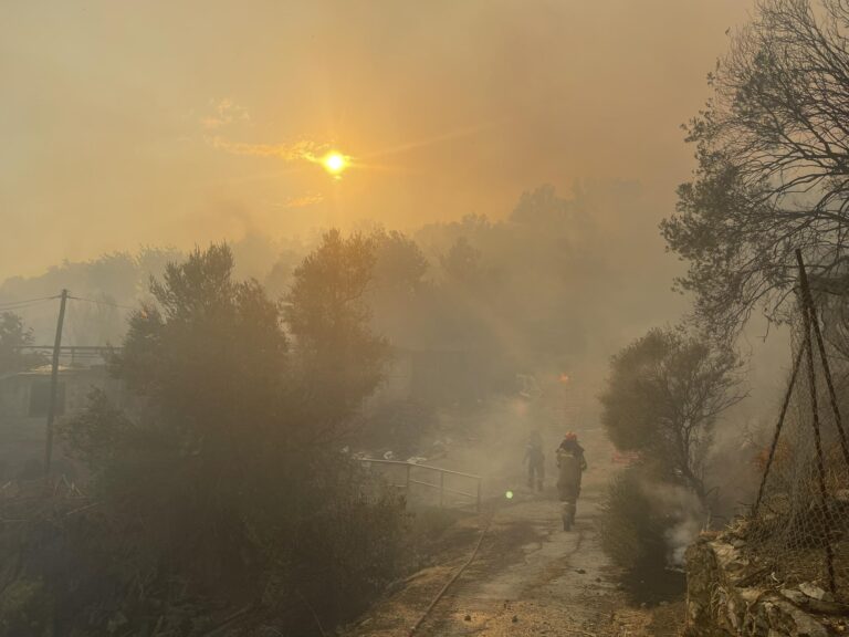 Πολύ υψηλός ο κίνδυνος πυρκαγιάς αύριο Σάββατο σε όλη την Κρήτη – Μέτρα και συστάσεις από την Αντιπεριφέρεια Χανίων