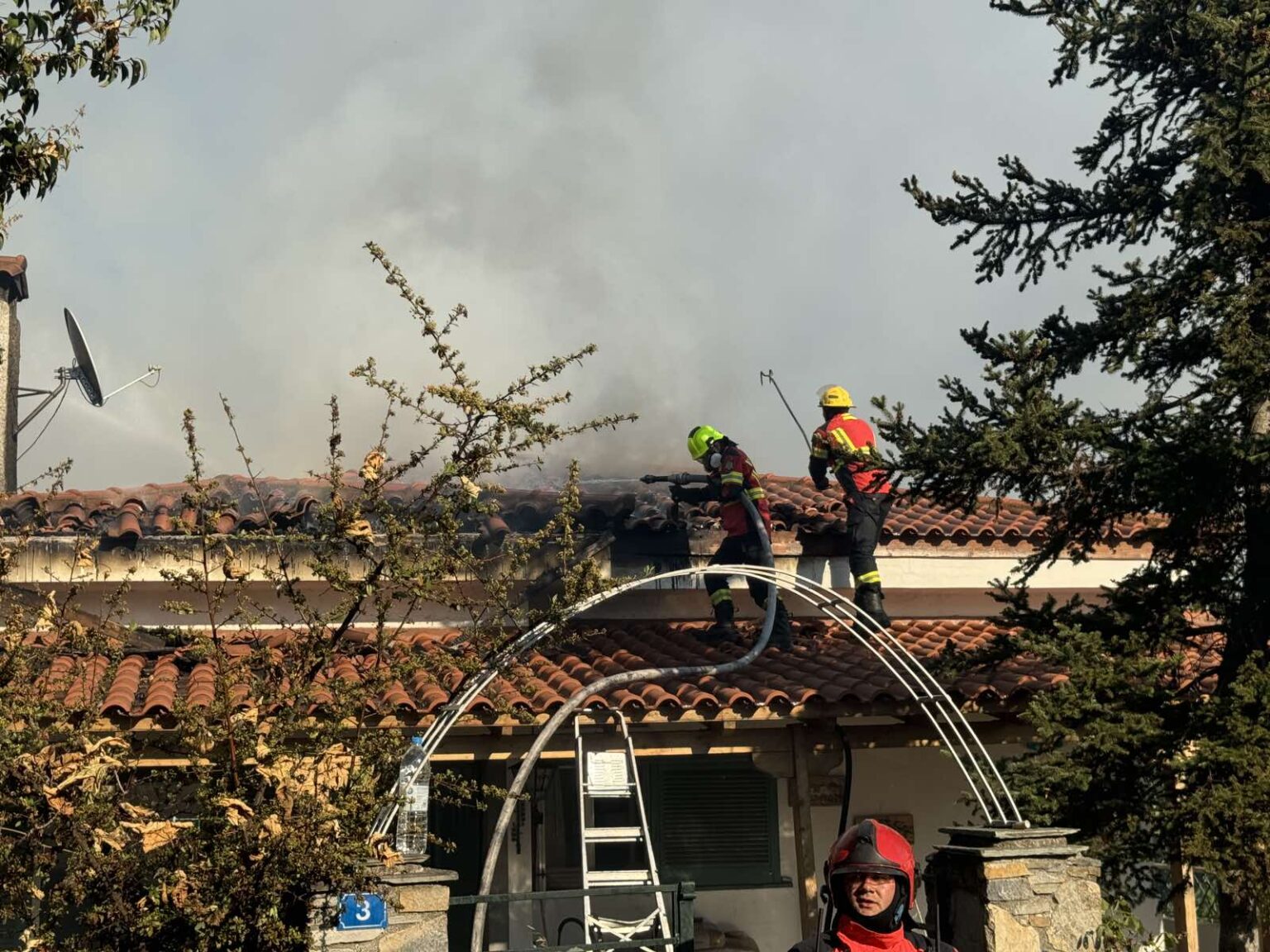 Ajutorul internațional pentru combaterea incendiilor din Attica Turcia, Cipru și Moldova răspunde apelului Greciei