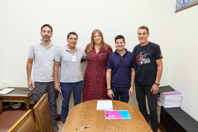 Ζωή Κωνσταντοπούλου για Λαγονήσι: Στηρίζουμε τις κινητοποιήσεις για ελεύθερες παραλίες