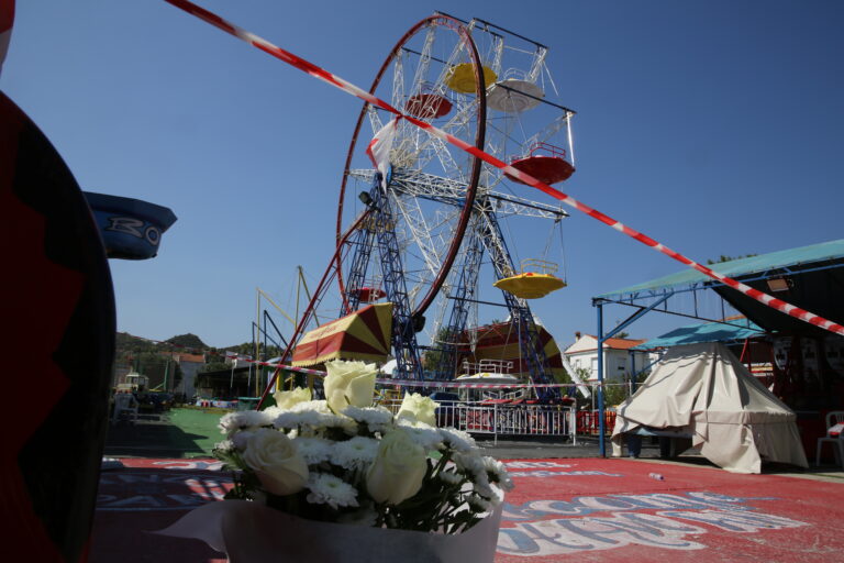 Σέρρες: Μήνυση κατά παντός υπευθύνου κατέθεσε ο Δήμαρχος Σιντικής για λειτουργία λούνα πάρκ στο Σιδηρόκαστρο το 2022 και 2023 (βίντεο)