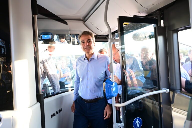 Κυρ. Μητσοτάκης: Το βασικό πλέγμα των εξαγγελιών του στη ΔΕΘ – Όσα δήλωσε από το αμαξοστάσιο του ΟΑΣΑ για τον στόλο λεωφορείων