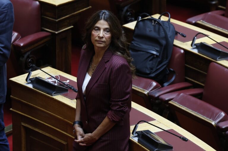 Οι πρώτες δηλώσεις της Π. Τσαπανίδου – Το καλωσόρισμα από τον πρόεδρο της ΚΟ του ΣΥΡΙΖΑ