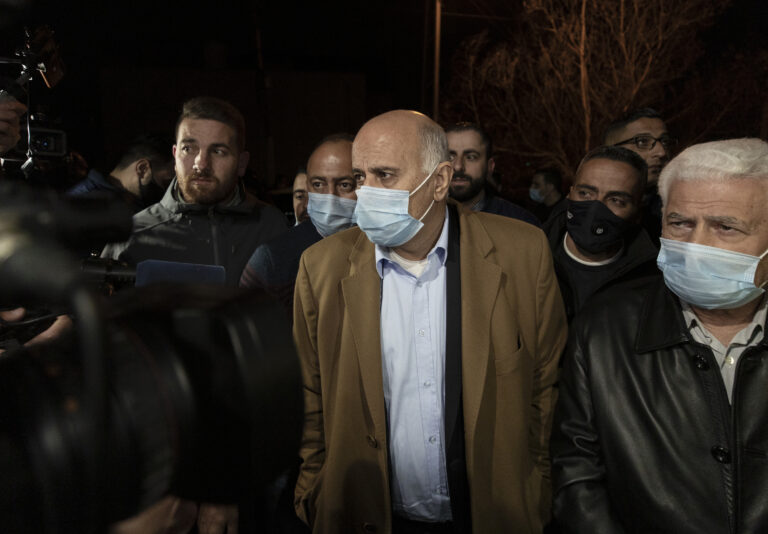 Μέση Ανατολή: Οι ισραηλινές αρχές συνέλαβαν τον γραμματέα του κινήματος Φατάχ Τζιμπρίλ Ρατζούμπ στο πέρασμα Καράμα